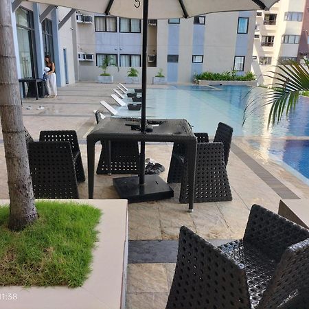 Cozy 1233 The Persimmon Studio Near Sm And Ayala Cebu Stadt Exterior foto