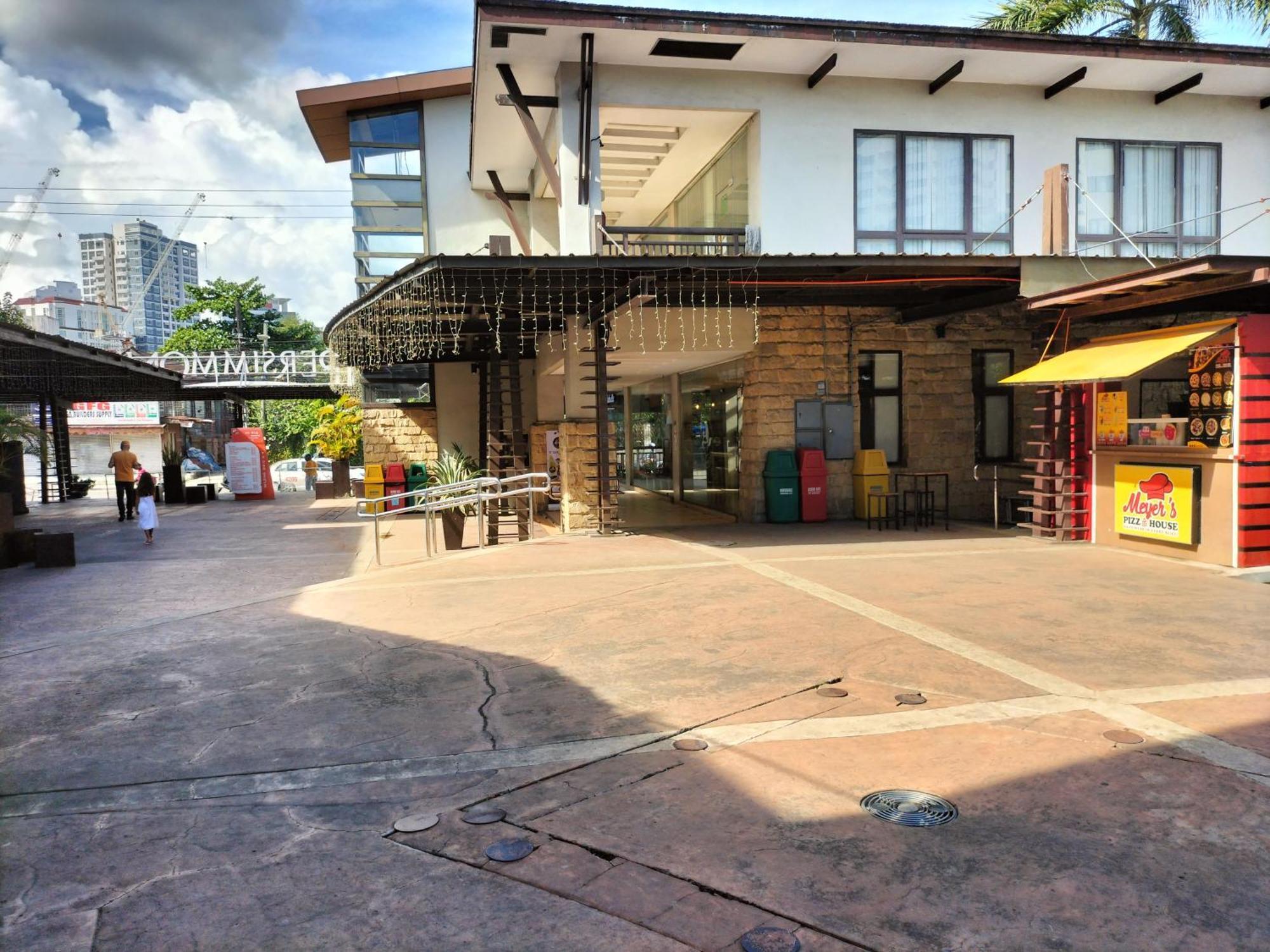 Cozy 1233 The Persimmon Studio Near Sm And Ayala Cebu Stadt Exterior foto