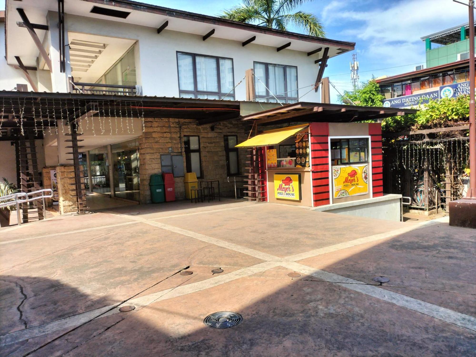 Cozy 1233 The Persimmon Studio Near Sm And Ayala Cebu Stadt Exterior foto